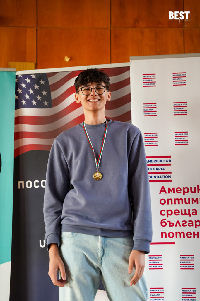 Есенно състезание по английска реч и дебати